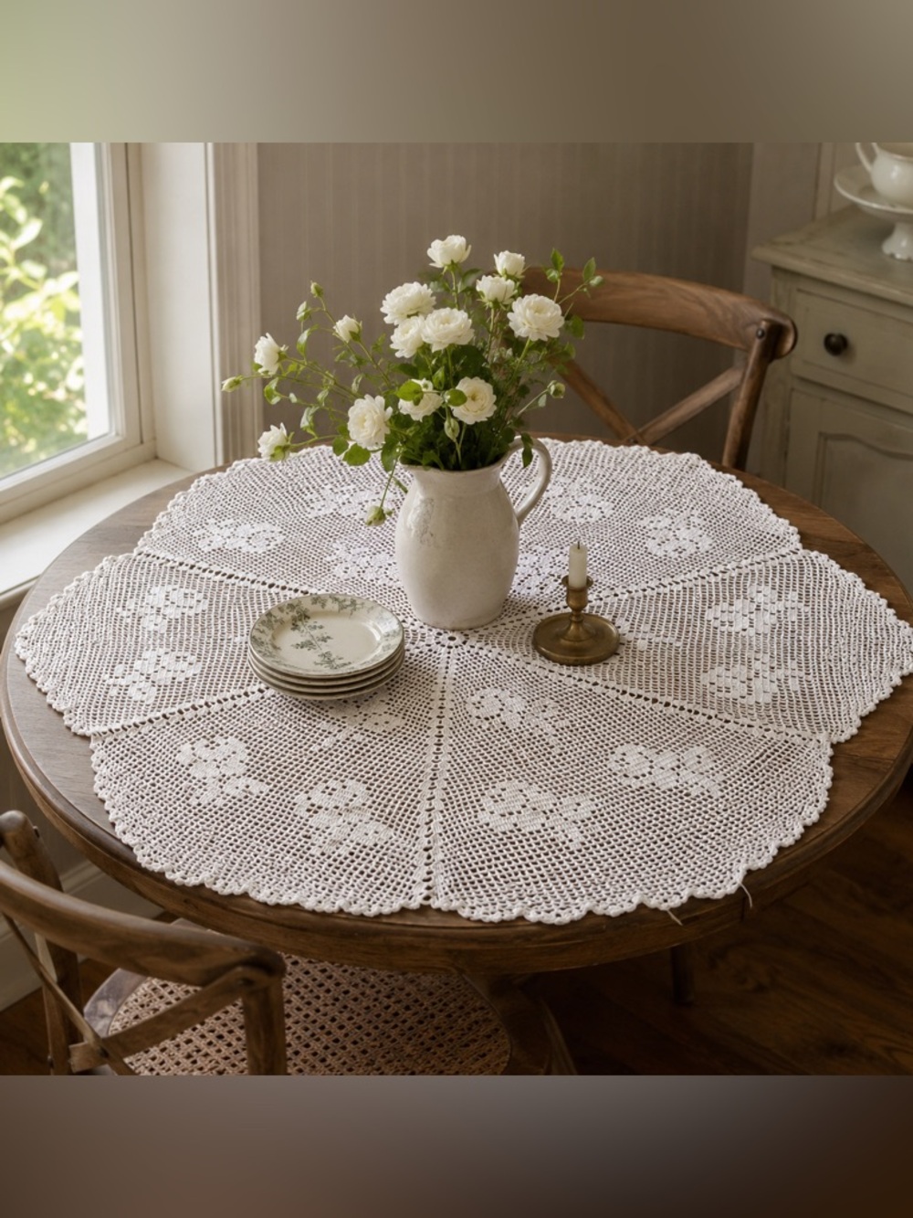 Hand Crocheted 42” Round Floral Lace Table Topper Cover Ivory White Doily Linen